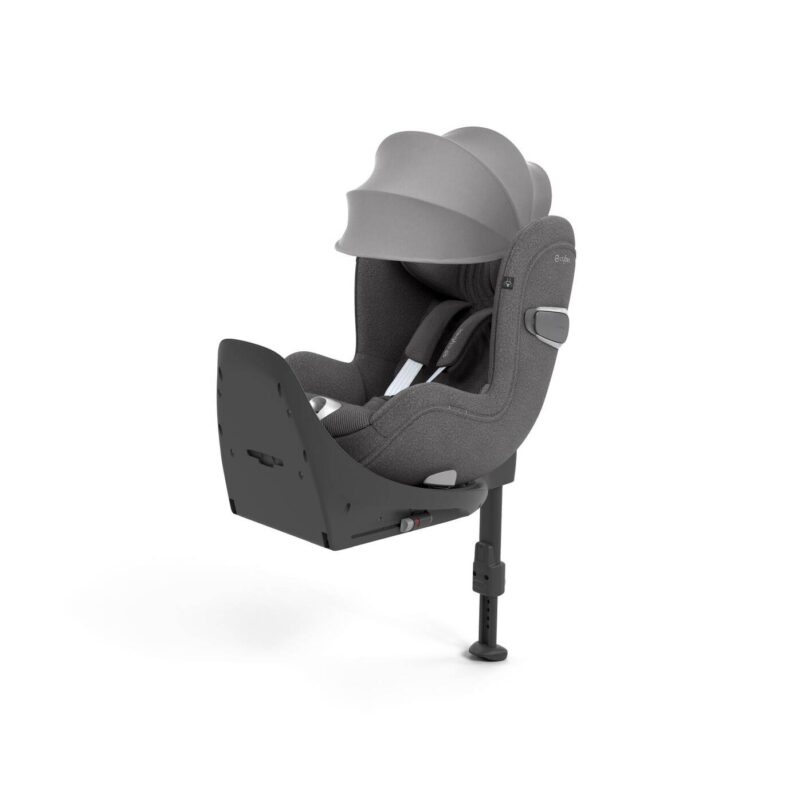 Der im ADAC-Test mit "gut" bewertete, rückwärtsgerichtete Kindersitz Sirona T i-Size bietet Rundum-Belüftung. Die Plus Option des Sitzes verfügt über ein integriertes Sonnendach. Nur mit Base T oder Base Z2 kompatibel. – Image 6